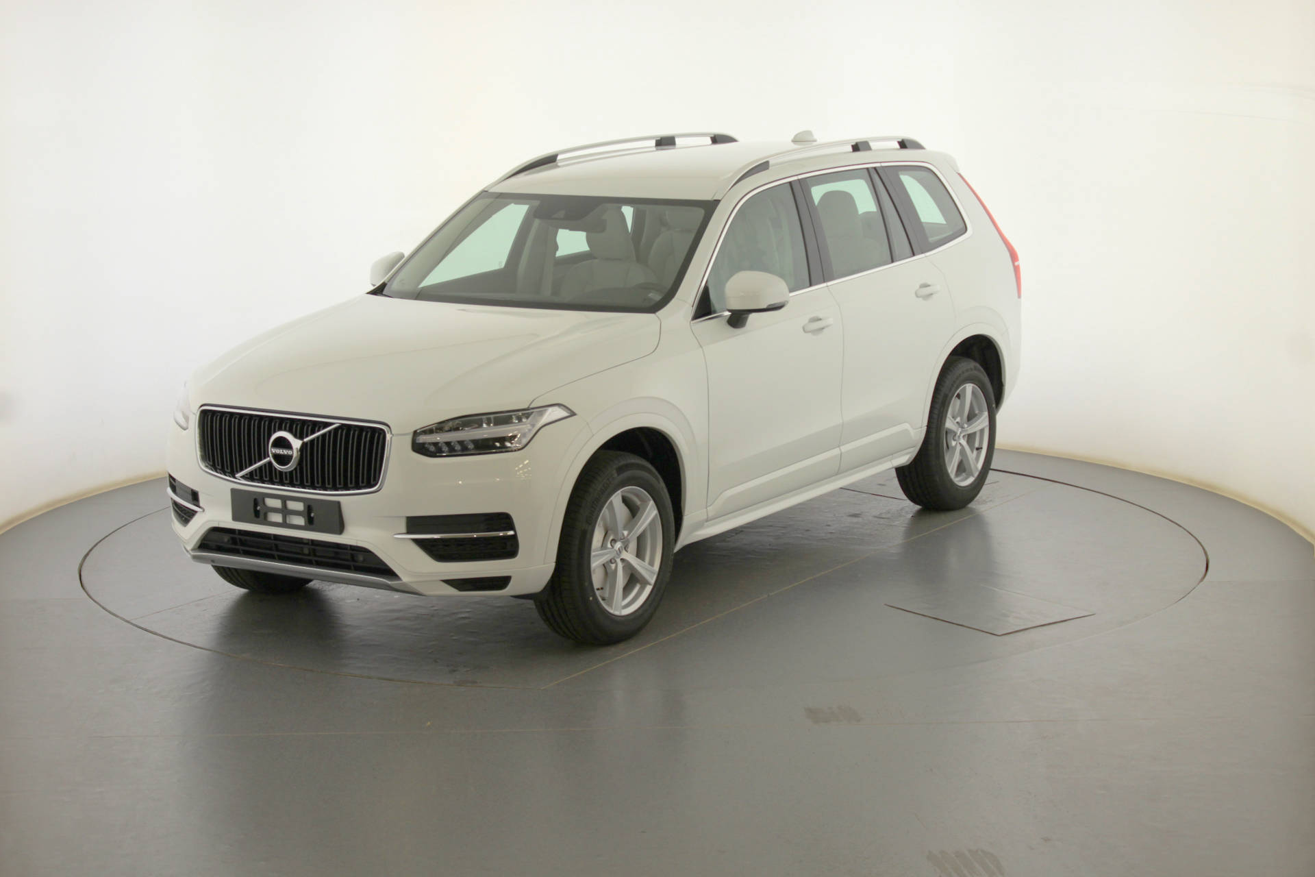 Volvo XC90 2.0 AT 4x4 5 мест R-Design 5 мест