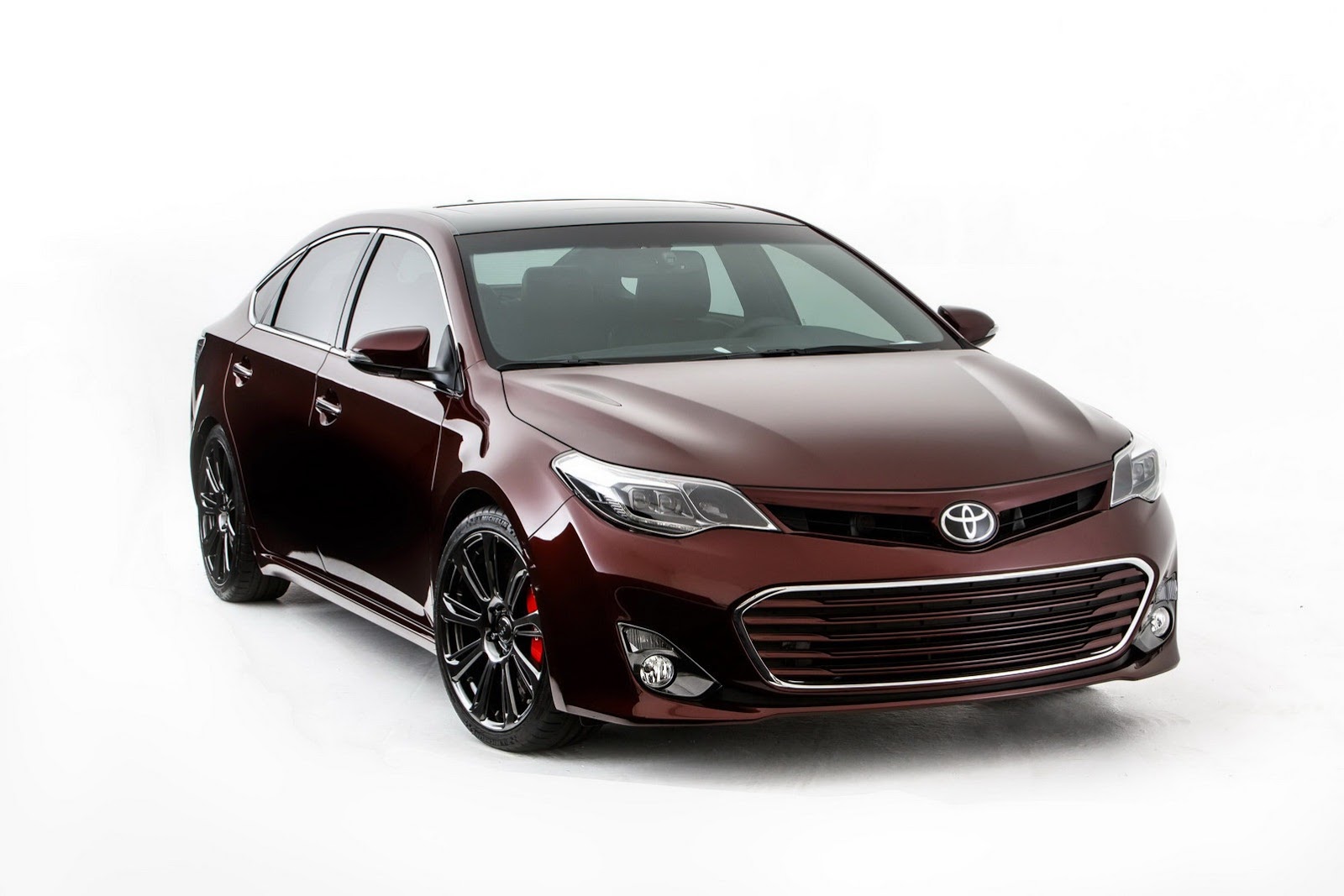 Тюнингованные седаны Toyota Avalon для автошоу SEMA - Major Auto - Новости