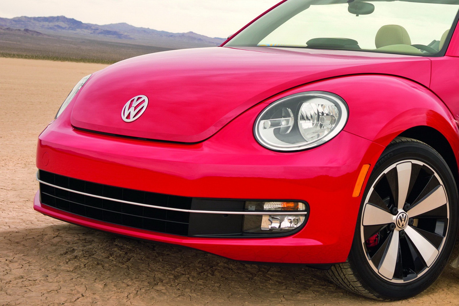 Volkswagen New Beetle 2013