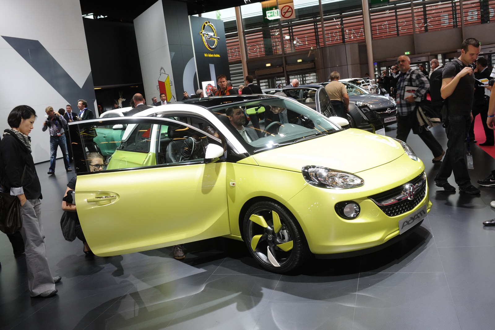 Opel Adam 2012