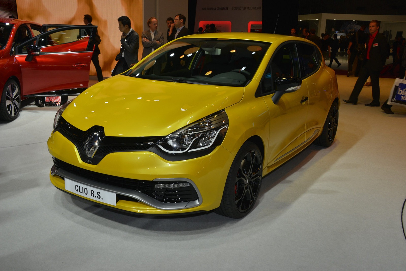 Дебютировал новый Renault Clio RS 200 EDC - Major Auto - Новости