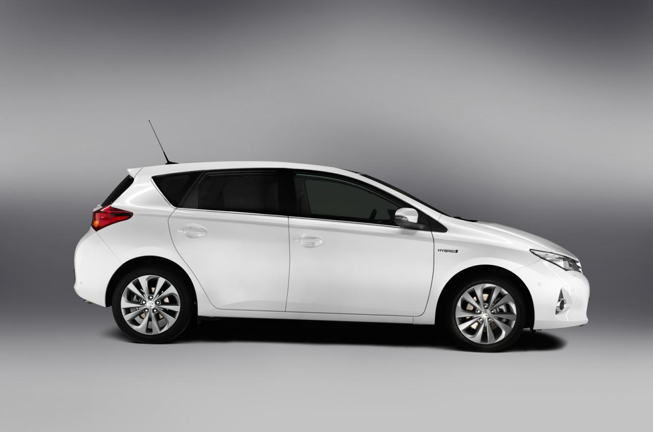 Toyota Auris 2013