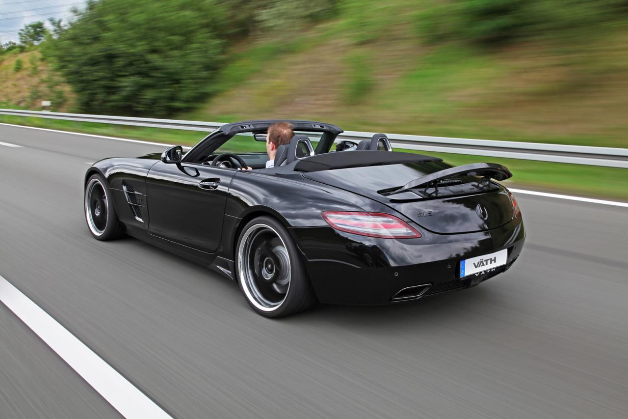 Mercedes Benz SLS AMG за рулем