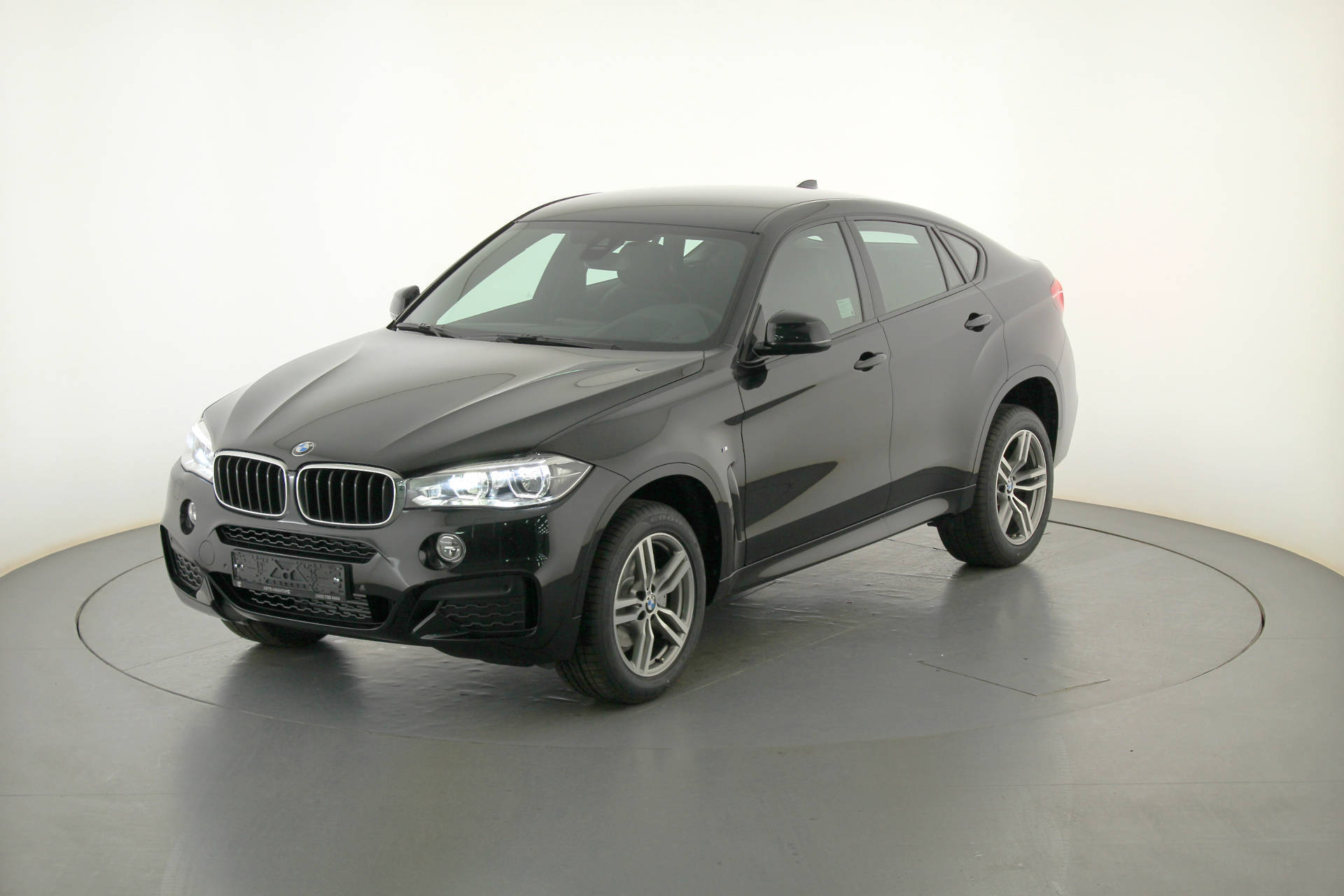 bmw x6 xdrive30d продаю