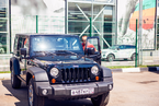 Внедорожный тест-драйв автомобилей Jeep в Major City, 9 июня 2013 года