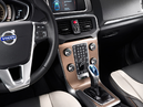 Интерьер Volvo V40 Cross Country 2013